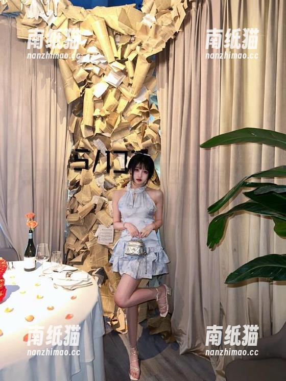 森萝财团-Aika 森萝财团 - 她是Aika:空姐的美图合集,展现不同风格的迷人瞬间.txt