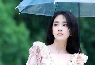 森萝财团 – 小奶糕Milky姐姐的摄影分享，带你领略她每一件作品背后的故事！.txt