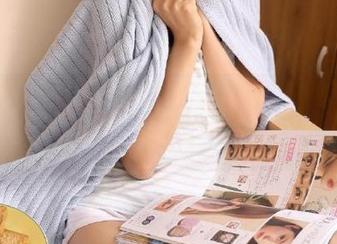 模范学院 – 从皮衣到无圣光美图，SiByl李思宁的时尚态度让人心动.txt