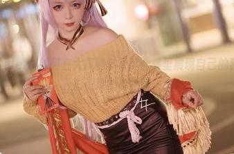 看樱落Selena如何在大凤赛车写真合集里展现自己的独特风格，五彩斑斓的视觉旅程.txt