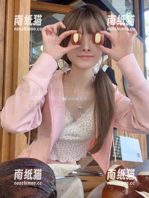 河豚抚子 大家一起来欣赏河豚抚子的红衣小女仆,在图库中分享隐藏的美丽.txt