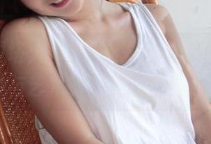 观看洛丽塔大哥的厨娘写真合集，感受美食与艺术的完美融合！.txt