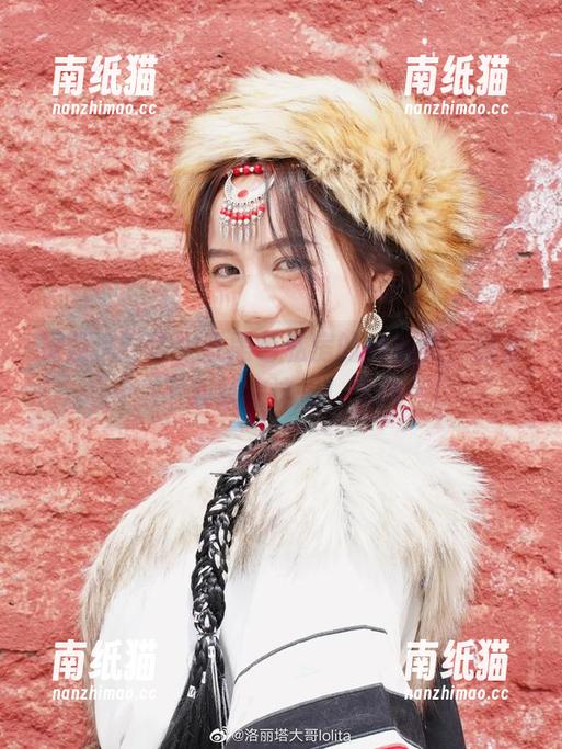 洛丽塔大哥 探索洛丽塔大哥黑色私房的神秘美,原图下载就在这里!.txt