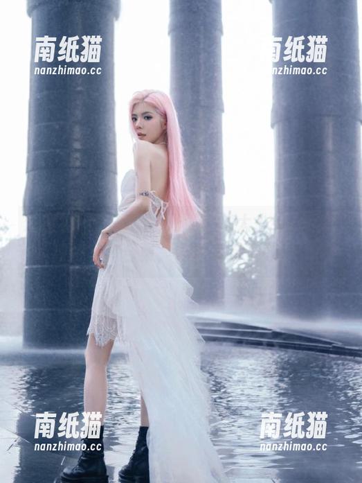 爱蜜社-娜大少爷 爱蜜社 - 拥抱油亮光泽,娜大少爷打造的独特写真合集,让你眼前一亮.txt