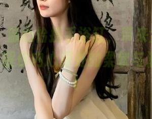 爱蜜社 – 温心怡携手浴缸，带来全新写真图包，唤醒你内心深处的柔软与温暖。.txt