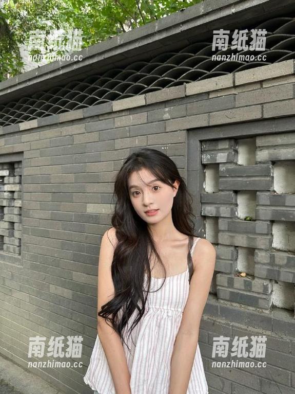 爱蜜社-瑞妤 爱蜜社 - 瑞妤的油亮写真作品集,带你领略视觉的奢华与动人.txt