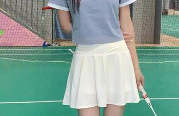 甜予摄影 – 璇璇的魅力秘书写真：独家图片分享，演绎职场女性风范.txt