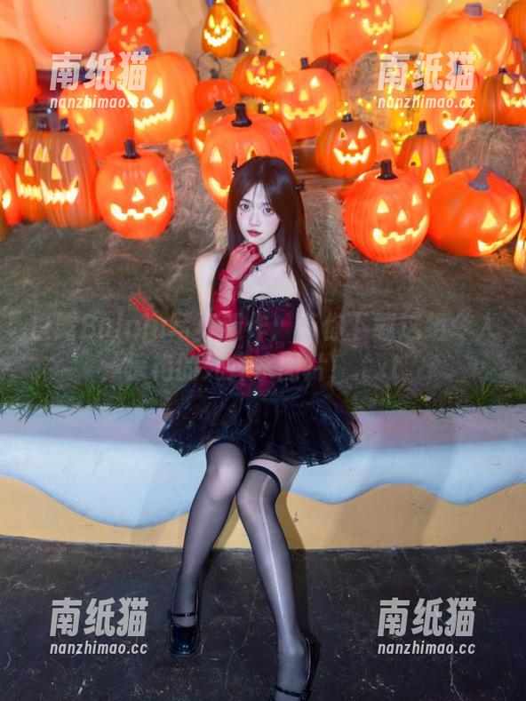 白露Bululu 白露Bululu写真新作:带你下载这组令人惊艳的死库水图片!.txt