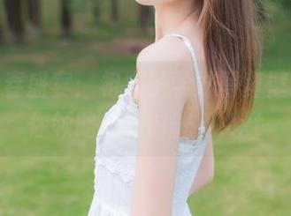 高清青春盛宴：祖木子学妹写真壁纸，带你领略美好时光！.txt