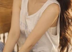 秀人网 – 绝美图包更新来袭！HeyuZhang的棉袜系列，展现甜美风格。.txt
