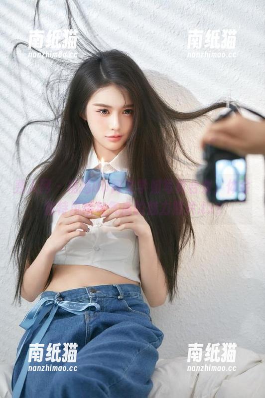 秀人网-UU阿文 秀人网 - 精选UU阿文学姐写真合集,体会独特风格与气质的魅力照片.txt