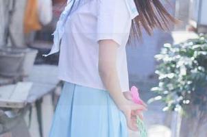 秀人网 – 优酱的少女全套写真，下载后与你共享青春时光！.txt