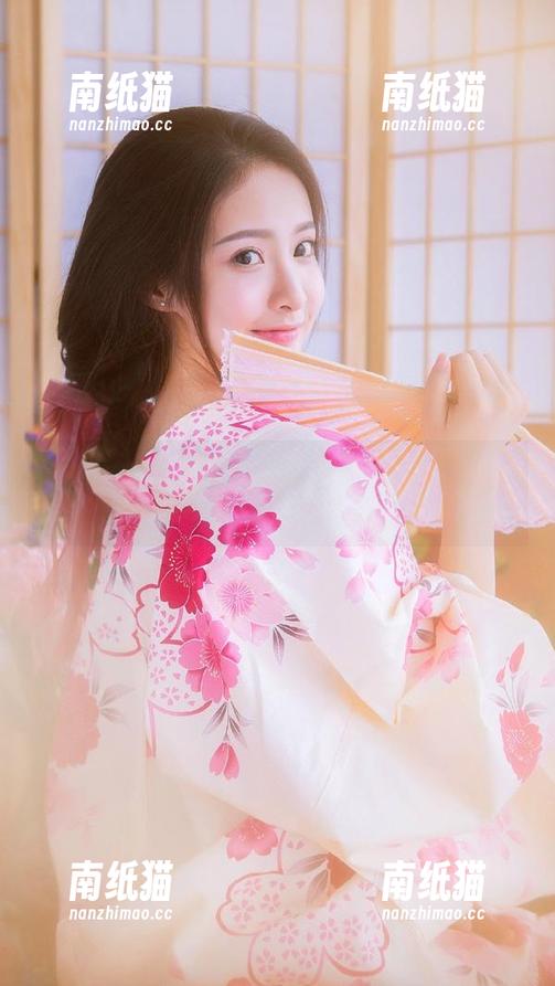 秀人网-凯竹 秀人网 - 私拍前沿:凯竹奶牛写真,展现女性独特气质与自然的交融!.txt