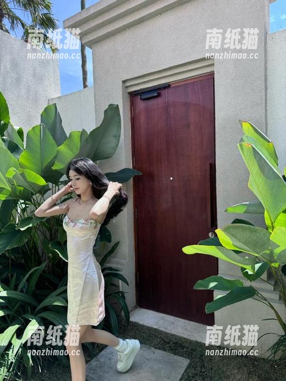 秀人网-刘雪妮Verna 秀人网 - 刘雪妮Verna女王独家作品全集:每一张写真都是对美的极致追求与表达!.txt