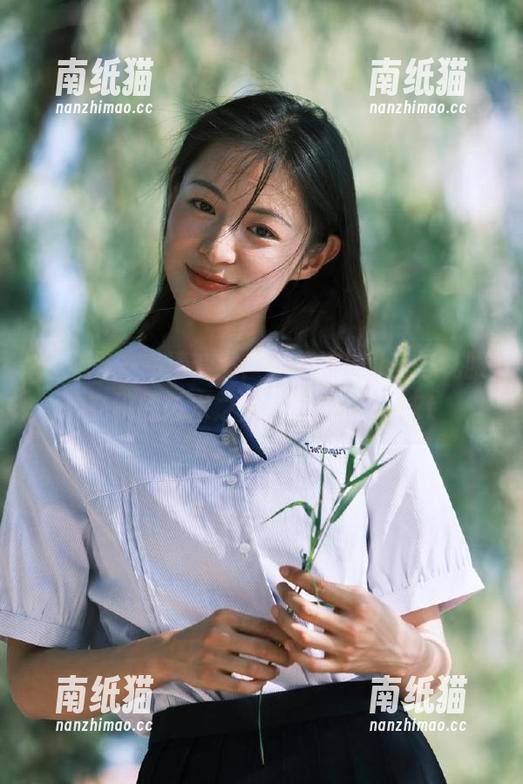 秀人网-周慕汐baby 秀人网 - 高清套图:周慕汐baby与礼服交织的艺术之美,震撼你我.txt