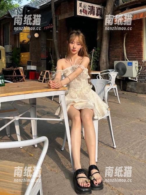 秀人网-奶瓶土肥圆矮挫丑黑穷 秀人网 - 见证奶瓶土肥圆矮挫丑黑穷穿水手服的高清写真,捕捉每一个动人的瞬间!.txt