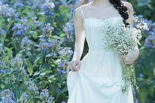 秀人网 – 在线探秘娜露Selena的眼镜写真，带你进入属于她的时尚世界.txt