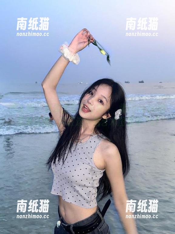 秀人网-媃柔rourou 秀人网 - 死库水写真合集:媃柔rourou的柔美瞬间,尽在这一组艺术图包中.txt