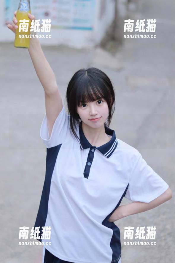 秀人网-小纯子 秀人网 - 小纯子的最新写真图包,尽显美脚魅力,绝对不容错过!.txt