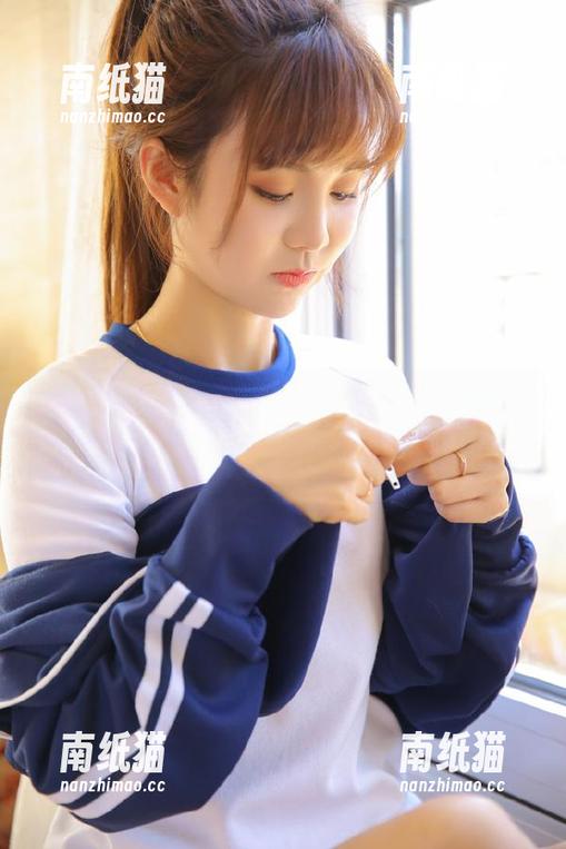 秀人网-小雨baby 秀人网 - 跟随小雨baby,进入学妹的美图世界,分享那些动人的瞬间.txt