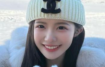 秀人网 – 一览无余：晓梦may瑜伽高清图片展现不可思议的身体柔韧与美感.txt