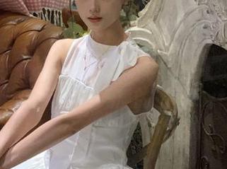 秀人网 – 观看曼苏拉娜每一件制服作品，体验风格与气质的碰撞.txt