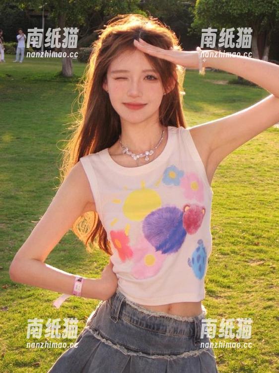 秀人网-李可儿 秀人网 - 私拍图集中的李可儿:双马尾带来的怀旧与青春的交响曲.txt