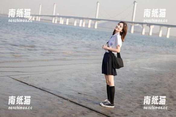 秀人网-田小燕Vicky 秀人网 - 精选田小燕Vicky连体衣套图,绽放出无与伦比的女性气质.txt