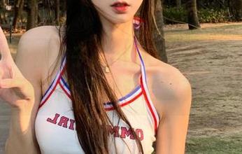 秀人网 – 糯美子niniJK写真分享，带你领略她的照片背后故事.txt