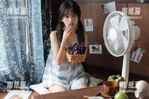 秀人网-蓝夏Akasha 秀人网 - 探索蓝夏Akasha的毛衣图包:每一幅作品都是对生活的热爱.txt