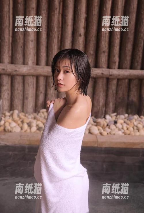 秀人网-陈秋雨 秀人网 - 陈秋雨温柔写意,图库中蕴藏的写真作品带你走入梦幻天地.txt