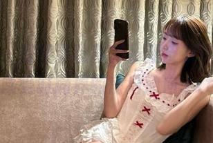 秀人网 – 探索黎秋秋的最新皮衣作品集，感受时尚界的前沿动向.txt