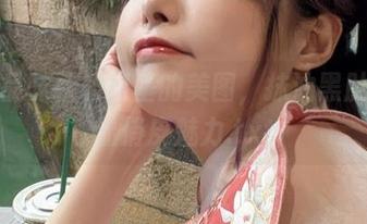 一起品味秋和柯基的美图，抹油黑肚兜尽显俏皮魅力.txt