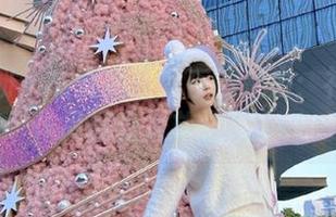 稚乖画册 – 发现赤西夜夜的魅力：礼服主题作品网盘大放异彩.txt