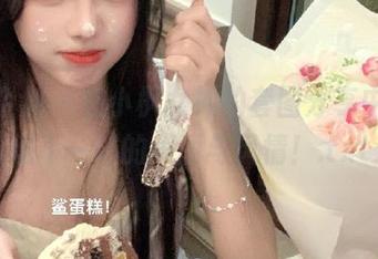紧急企划 – 在小枫女神的套图分享中，发现不一样的美丽与风情！.txt
