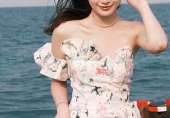 微密圈 – 每一瞬都美丽，“紫色哒豚豚”JK作品中的原图和套图让你心动不已！.txt