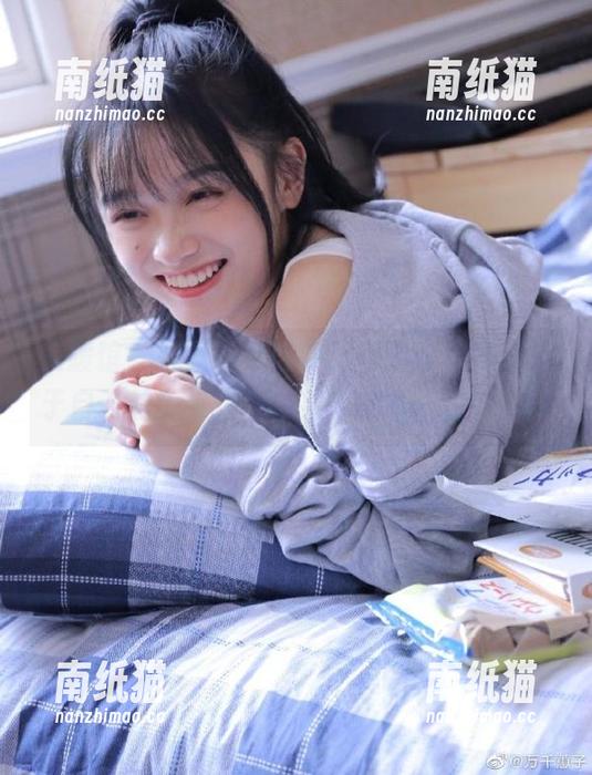 美媛馆-任莹樱 美媛馆 - 在任莹樱的制服写真中,寻找属于自己的美好瞬间,共享精彩图片!.txt