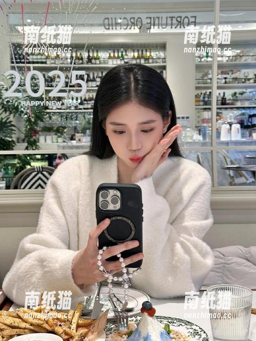 美媛馆-冯木木LRIS 美媛馆 - 精致冯木木LRIS黑丝美图,带来绝美写真图集盛宴.txt