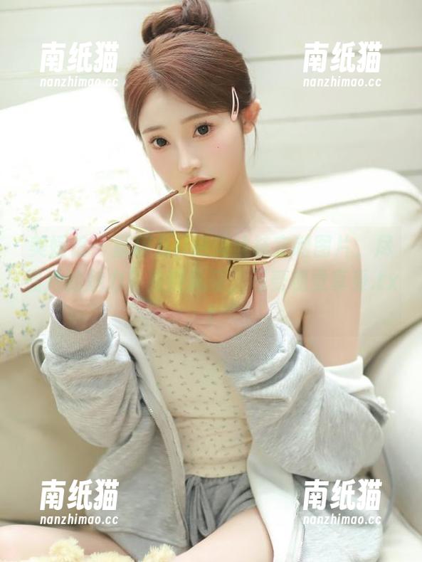 美媛馆-唐琪儿il 美媛馆 - 唐琪儿il绝美丝袜定制图片,尽显她的魅力与独特风采,感受视觉享受.txt