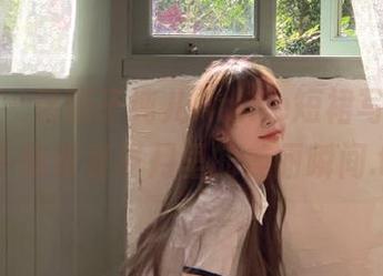美媛馆 – 最新子纯儿Annie短裙写真，记录下她青春岁月里的美丽瞬间.txt