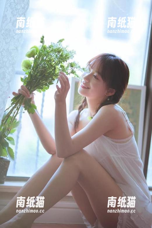 美媛馆-徐微微mia 美媛馆 - 徐微微mia奶牛写真图包,解锁无圣光下的清新自然之美.txt