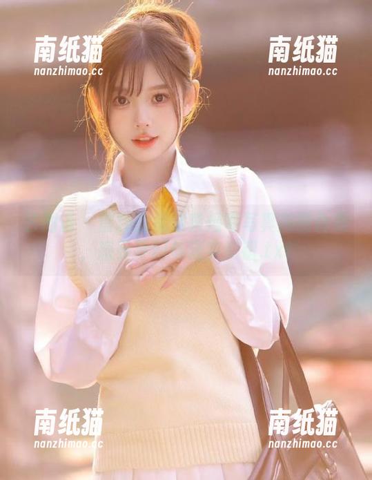 艺图语-蛋糕的蛋蛋 艺图语 - 蛋糕的蛋蛋紫烟寒写真美图合集,感受梦幻与现实交错.txt