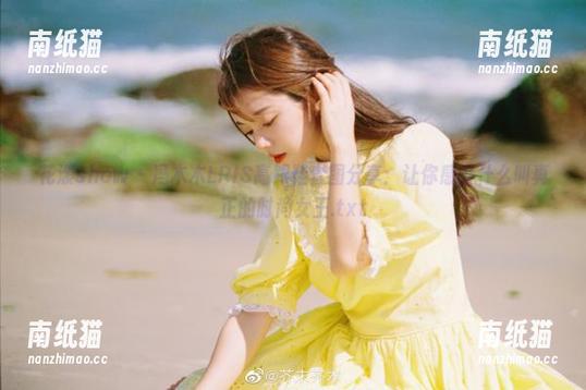 花漾show-冯木木LRIS 花漾show - 冯木木LRIS高跟鞋套图分享:让你感受什么叫真正的时尚女王.txt