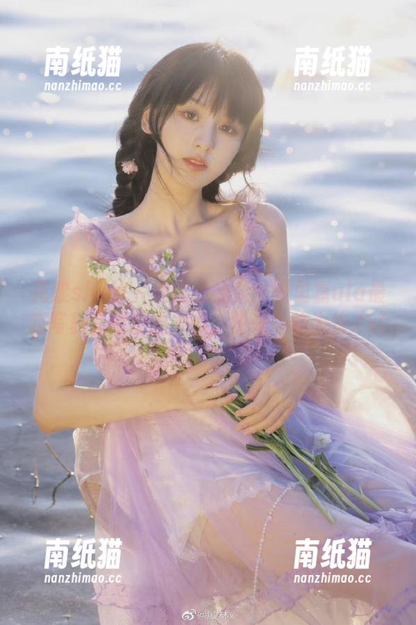 花漾show-绮里嘉ula 花漾show - 细腻的温柔:绮里嘉ula最新写真套图震撼发布,快来一睹为快.txt