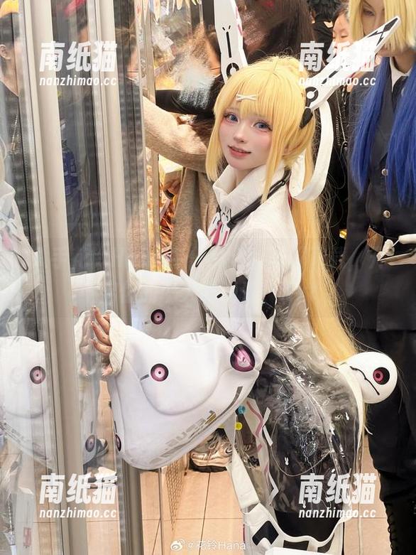 花铃Hana 入手花铃Hana牛仔裤全套写真下载,开启你的个人时尚秀!.txt
