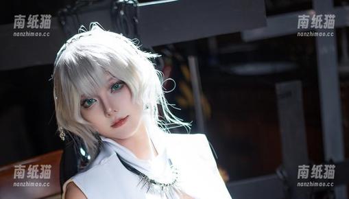 菌烨tako 精选护士菌烨tako的魅力写真图片,展现她的职业光辉与优雅.txt