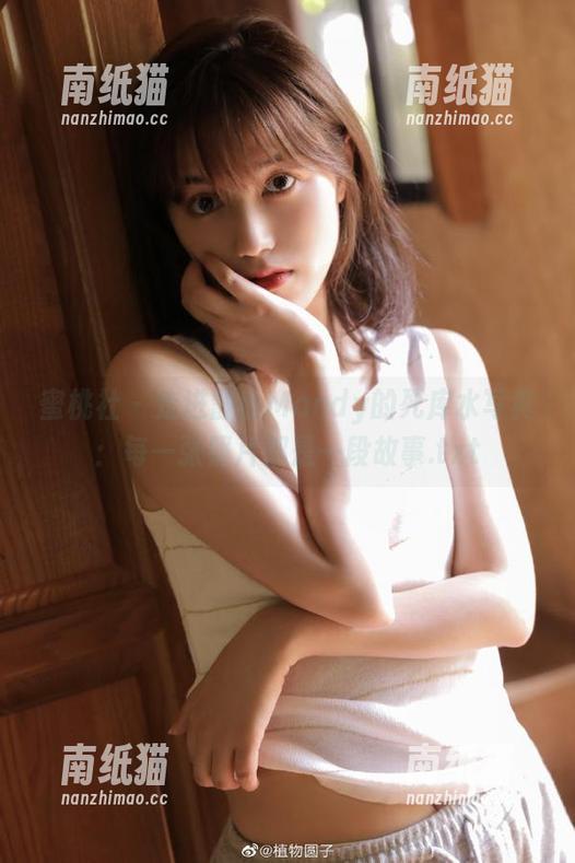 蜜桃社-静香Mandy 蜜桃社 - 走进静香Mandy的死库水写真:每一张照片都是一段故事.txt