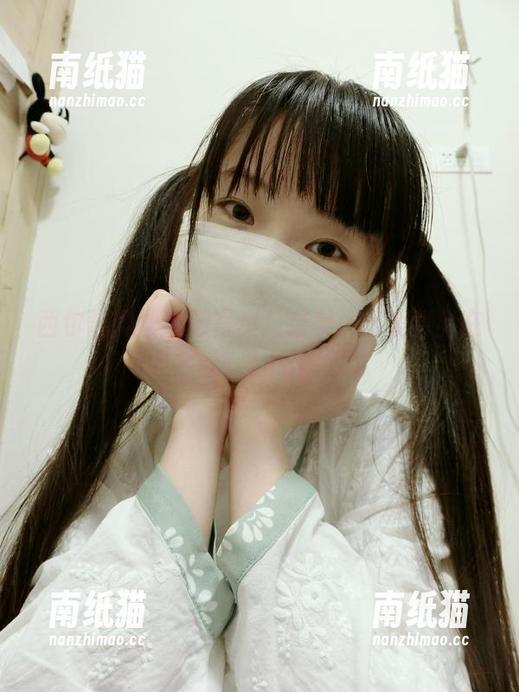 西尔酱 西尔酱黑丝校服写真:最美cos美图全在这里.txt