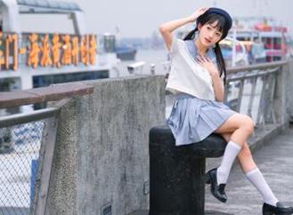 觅芙少女 – 晓晓的温柔写真集已经上线，赶快下载吧，别让优雅从指尖溜走！.txt
