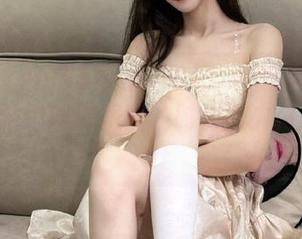 语画界 – 免费下载允儿Claire韵味旗袍套图，领略她如诗如画的时尚魅力与风情！.txt